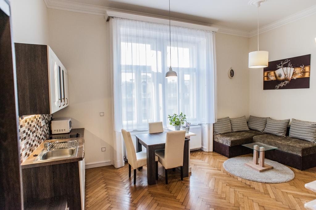 All In Apartman Budapest Chambre photo