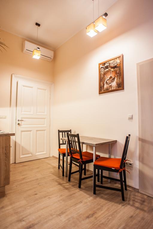 All In Apartman Budapest Chambre photo